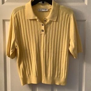 Zara yellow ribbed knitted short sleeved sweater with jeweled buttons xl